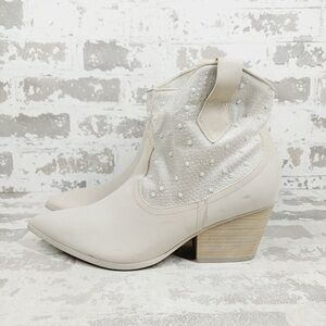 NEW MIA Western Pearl Detail Pointed Toe Block Heel Ankle Boots A518
